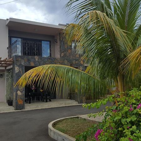 Aux Plaisirs De La Vie Chambre Chez L Habitant Flic-en-Flacq Exterior foto